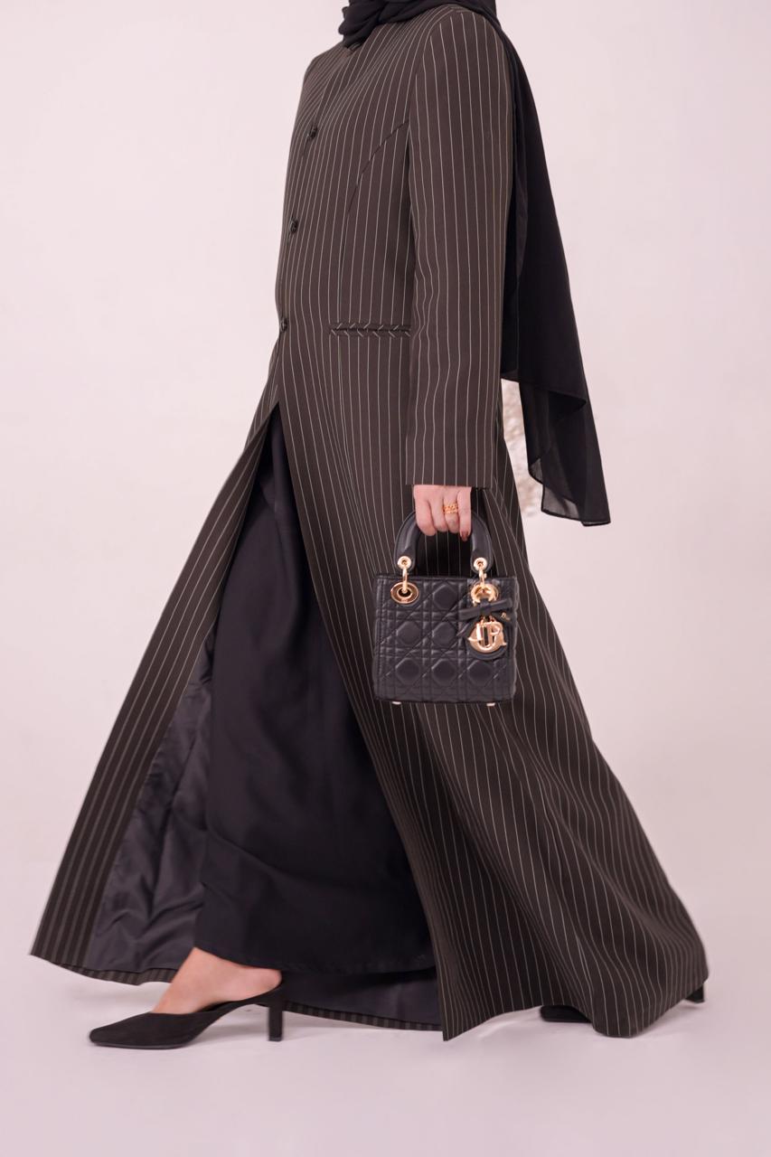 Brown button stripe abaya