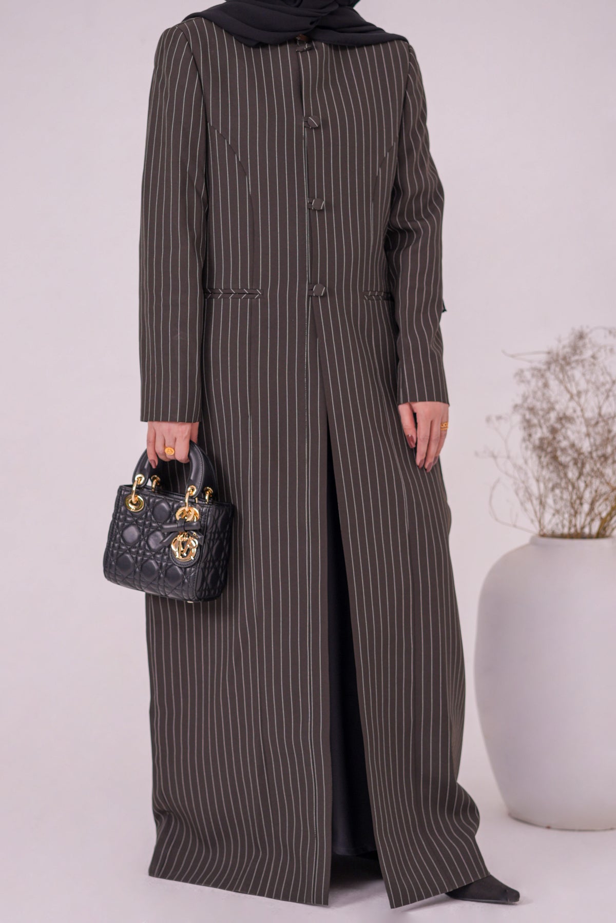 Brown button stripe abaya
